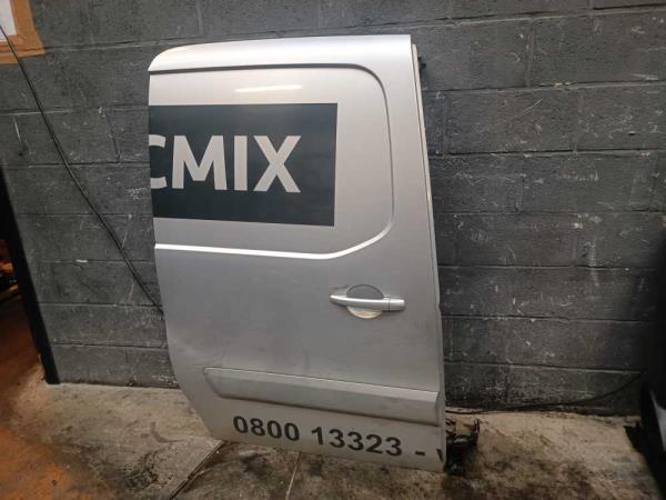 PORTE COULISSANTE ARRIERE DROITE CITROEN/PEUGEOT - Vue 1